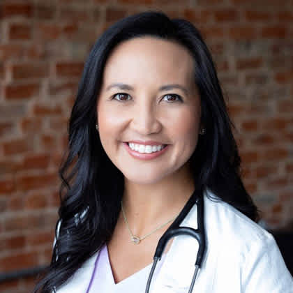 Jennifer McKenney Headshot