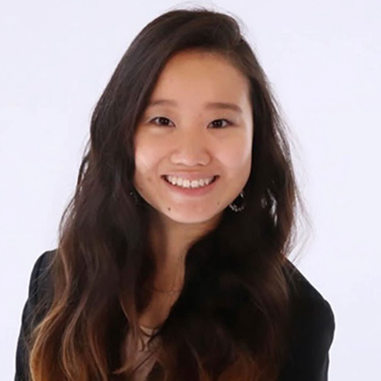 Colleen Yang Headshot