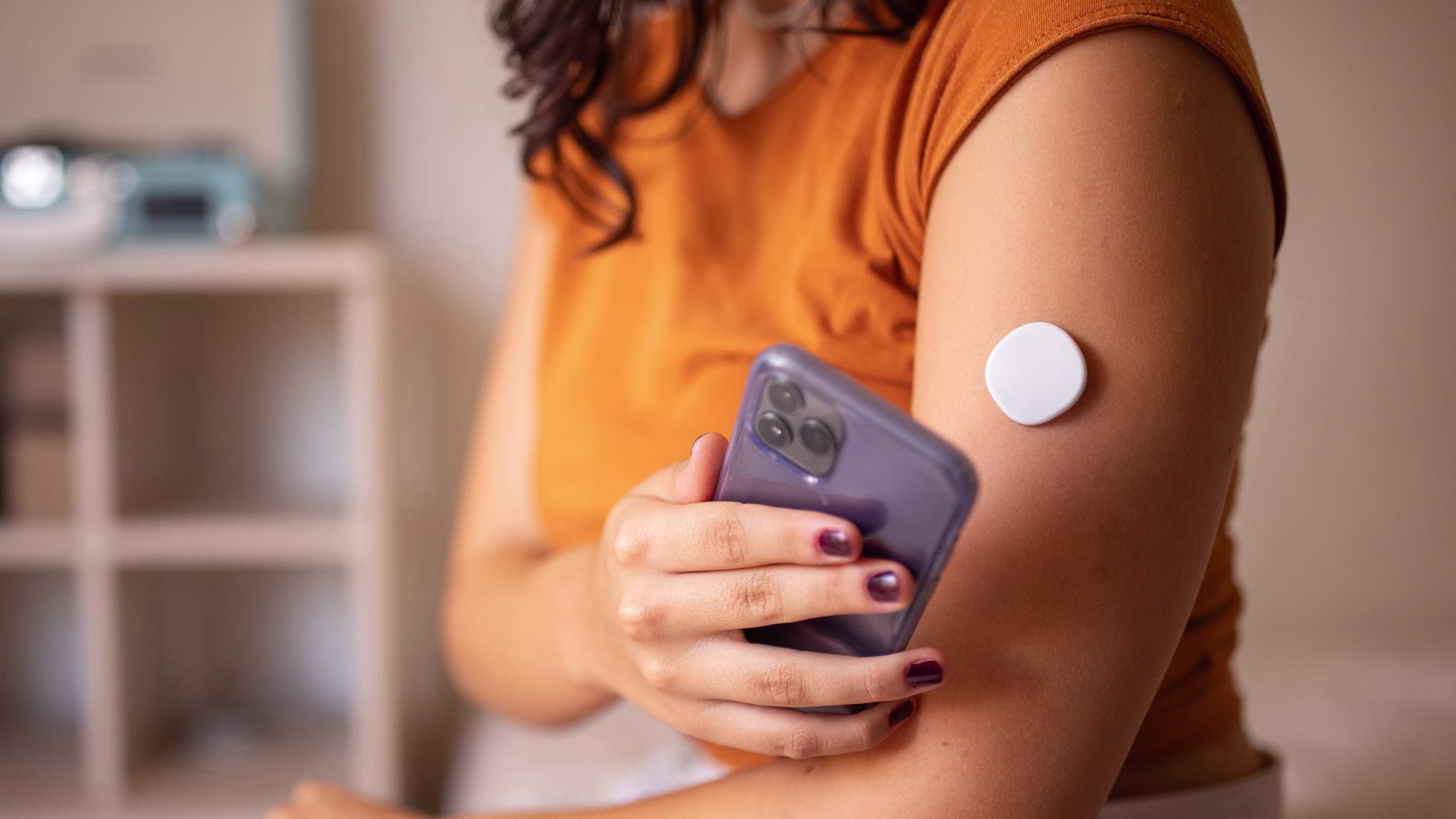 Remote glucose testing monitor