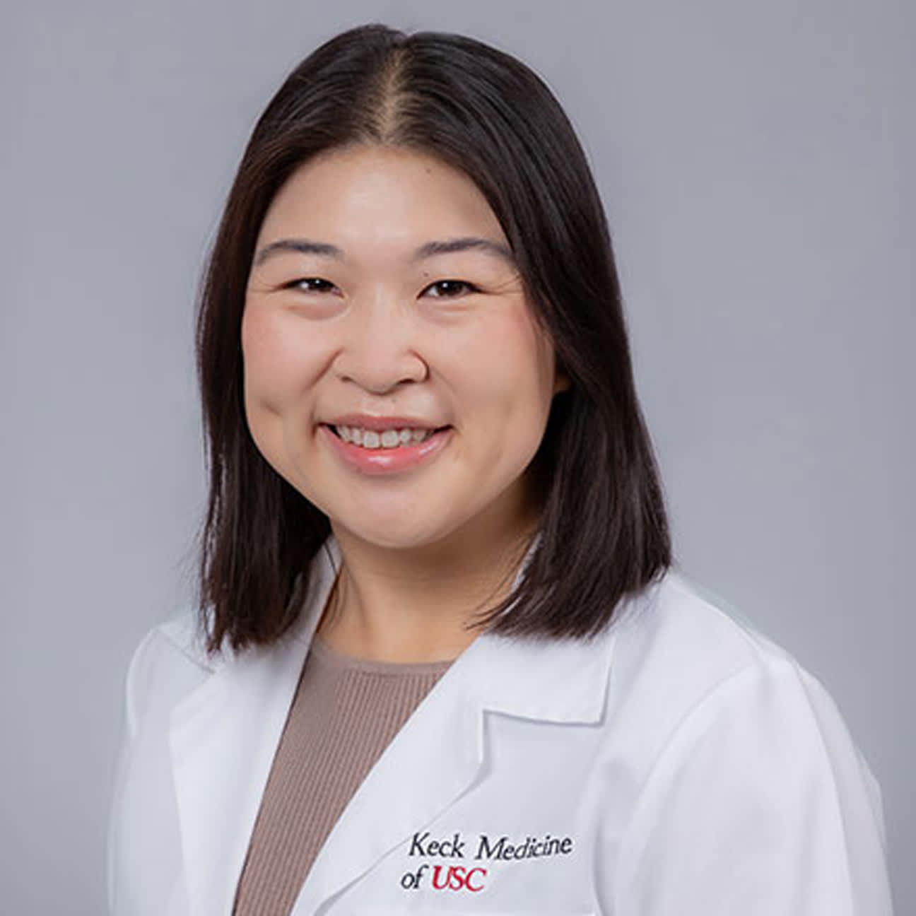Image of Caryssa Lim Chang, MD, MPH, resident member of the Commission on Education.